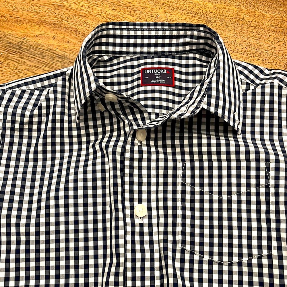 Untuckit, boys shirt!